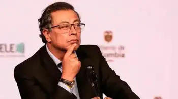 Corte recibe pruebas sobre viajes de Petro durante trámite de la reforma pensional Corte Constitucional recibió pruebas sobre viajes del presidente Petro en el marco de la reforma pensional