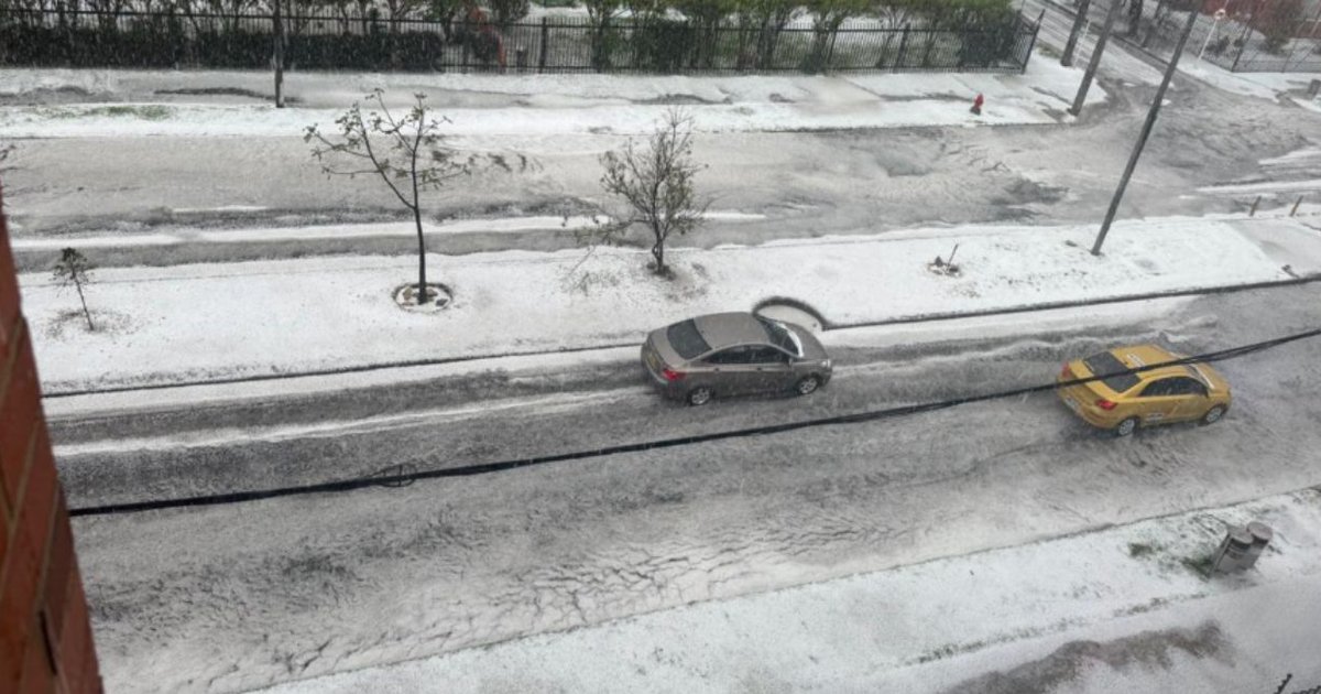 Videos de la impresionante granizada hoy en Bogotá genera caos | Minuto60