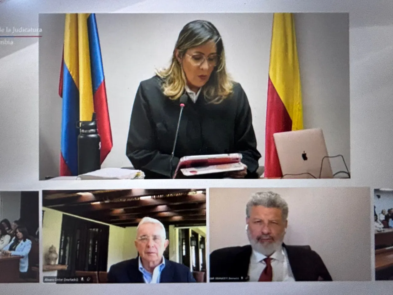 Iván Cepeda Denuncian presiones en caso Álvaro Uribe Vélez