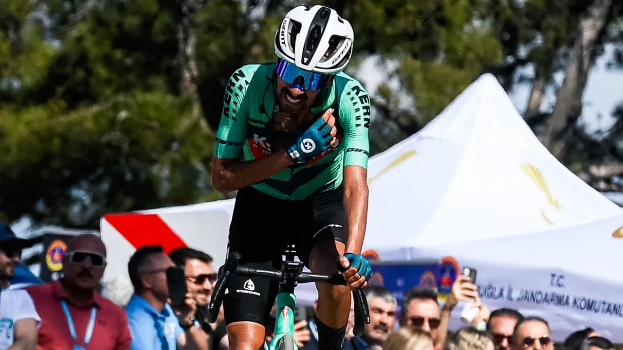Iván Ramiro Sosa Video | Épica y monstruosa victoria de Iván Ramiro Sosa en el Tour de Turquía