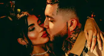 Karina García y Kris R se besaron en el concierto del Movistar Arena de Bogotá. Karina García y Kris R reaparecieron juntos en el Movistar Arena tras haber borrado sus fotos