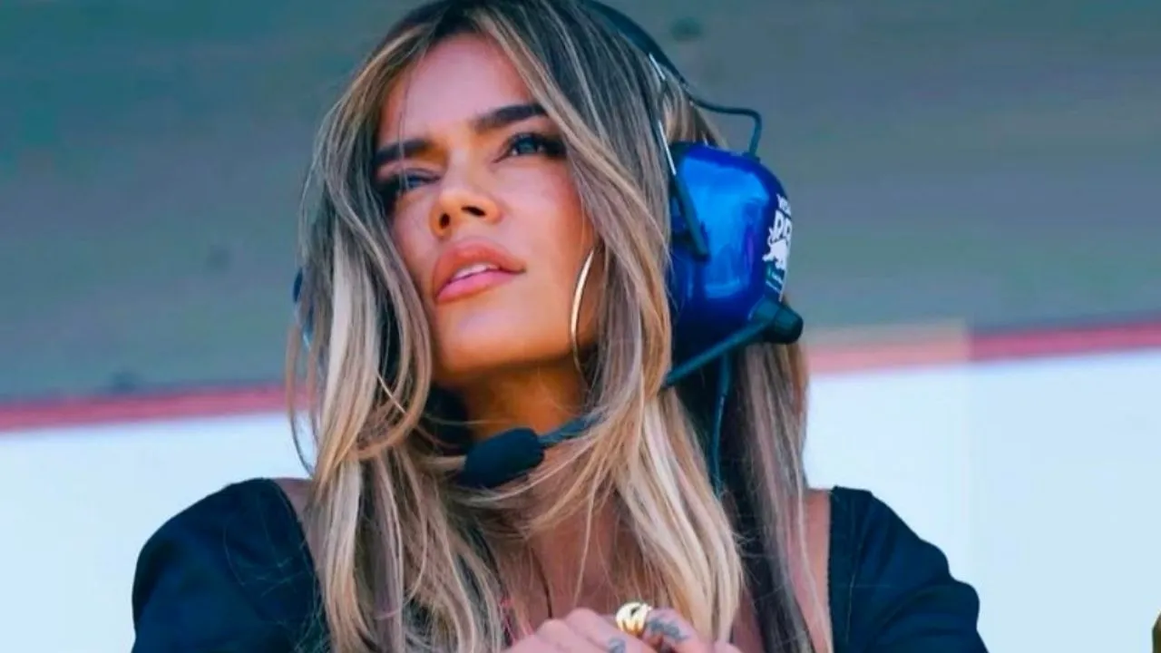 Karol G Karol G sorprendió a la F1 con su aparición en el GP de Mónaco: el outfit que maravilló al paddock