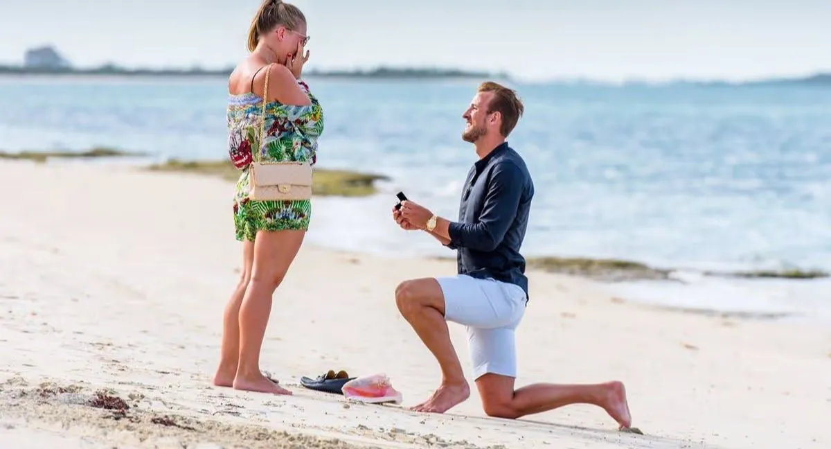 Katie Goodland Ella es Katie Goodland, la esposa e inspiración de Harry Kane para ganar el Balón de Oro