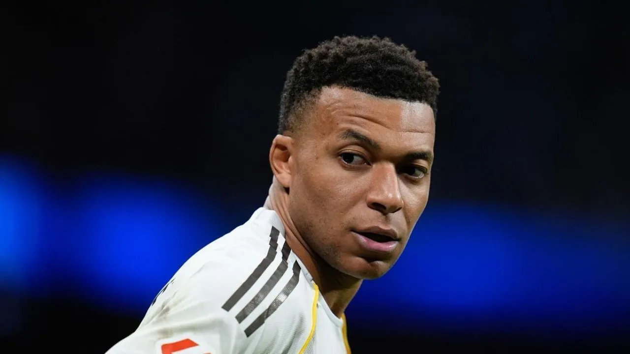 Kylian Mbappé Las fuertes sanciones que le caerían a Kylian Mbappé por exponer a su técnico del Real Madrid