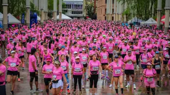 La Carrera de las Rosas reunirá a cientos de corredores este domingo en Bogotá. Ojo: hoy es la Carrera de las Rosas; así serán los cierres y desvíos en Bogotá