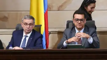La discusión sobre el presupuesto sigue en el Congreso de la República, con encontrones Ministro de Hacienda muestra su furia en el Congreso: esto le dijo a la oposición