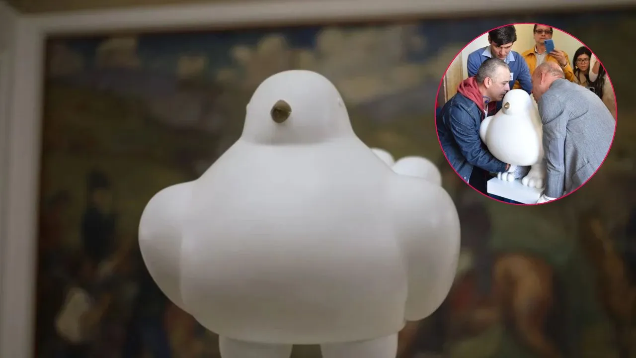 La Paloma de la Paz tuvo un accidente en el Museo Nacional de Colombia ¿Qué pasó con la 'Paloma de la Paz'? Esta es la razón por la que cayó al piso