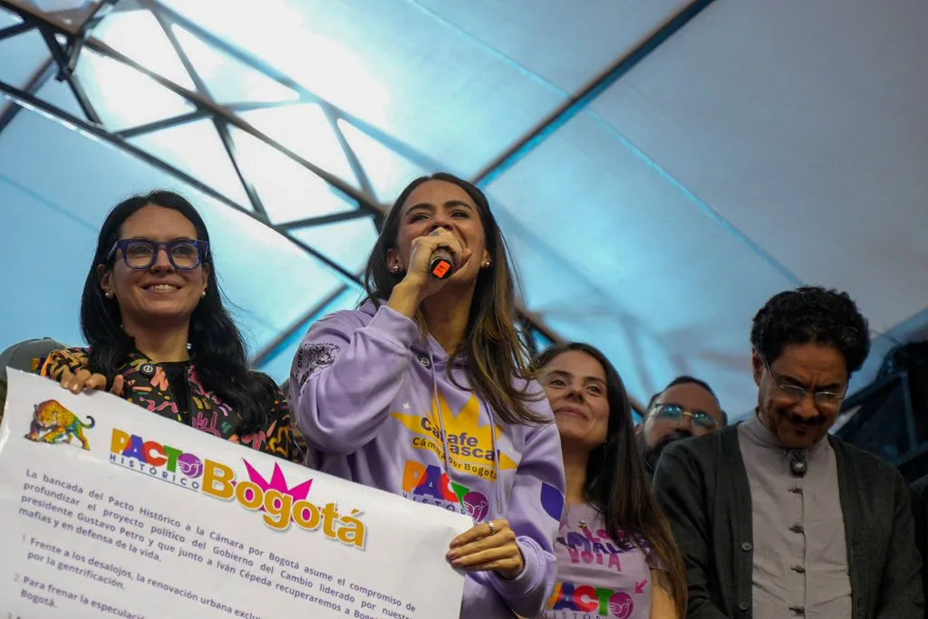 Las lista a la Cámara por Bogotá se volvió a inscribir por el Pacto Histórico Pacto Histórico: la fórmula para salvar sus listas y por qué los acusan de doble militancia