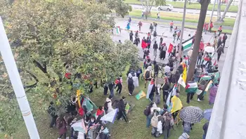 Manifestantes se movilizaron en Bogotá en solidaridad con Palestina. Bloqueos en la calle 26 generan congestión y complican el paso hacia el aeropuerto El Dorado