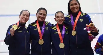 Mariana Pajón Video | Mariana Pajón ya no conquista el BMX sino que se da baños dorados en el ciclismo de pista