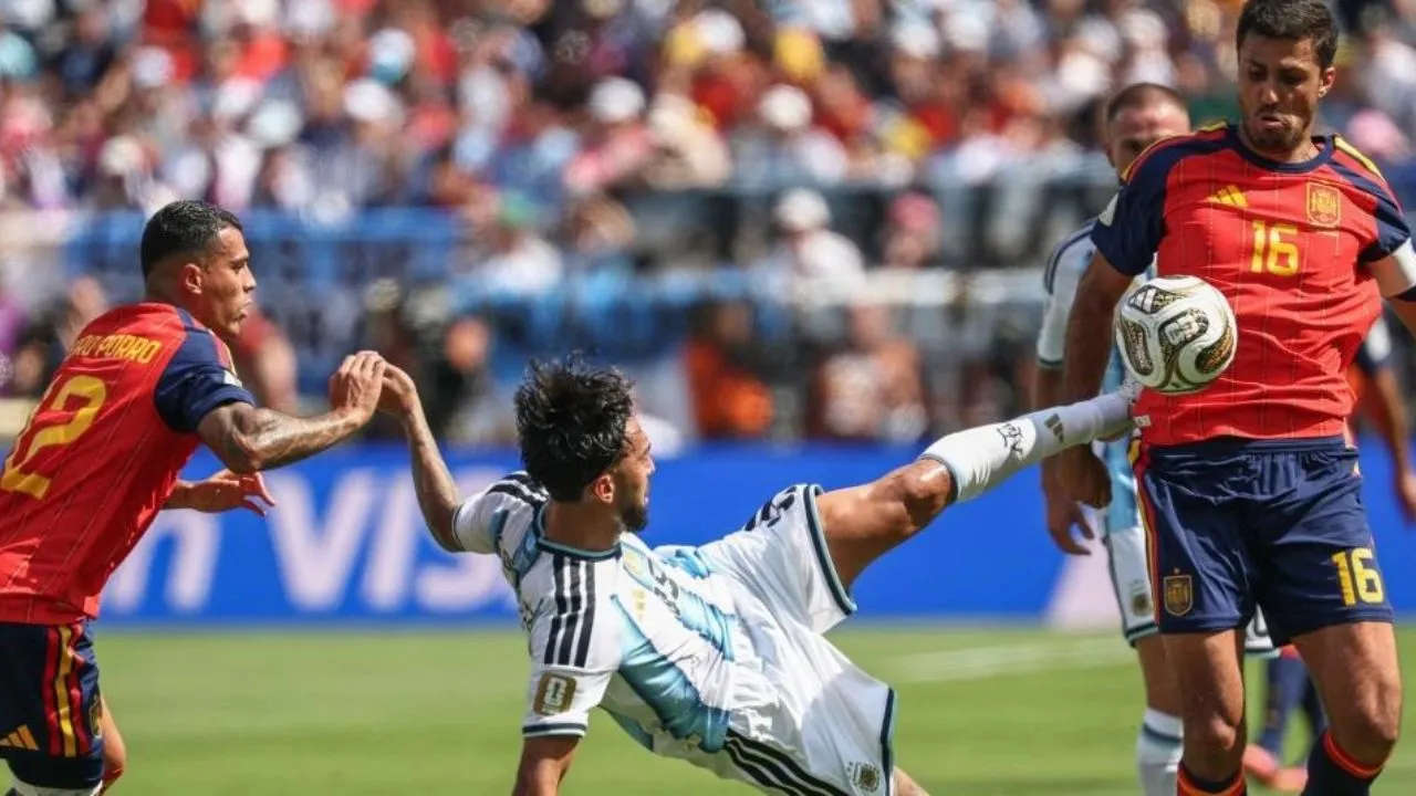 Memes España vs. Argentina España destronó a Argentina y las burlas del mundo se posaron en Messi y compañía: los memes