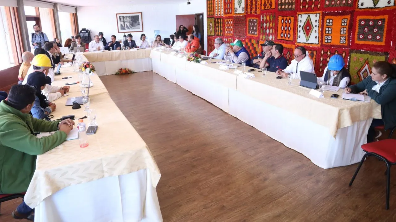 Mesa de diálogo por paro en Boyacá Paro campesino y minero en Boyacá obliga a cancelar eventos en el departamento