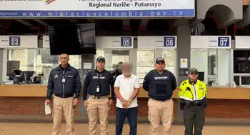 Migración Colombia entregó en Rumichaca a un ecuatoriano requerido por asesinato. Migración Colombia entregó a Ecuador a dos requeridos y frenó en El Dorado a una colombiana buscada