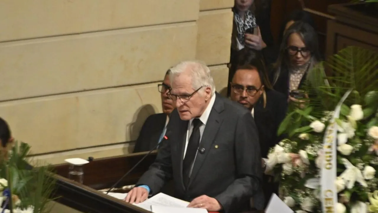 Miguel Uribe Londoño Papá de Miguel Uribe será precandidato presidencial por el Centro Democrático