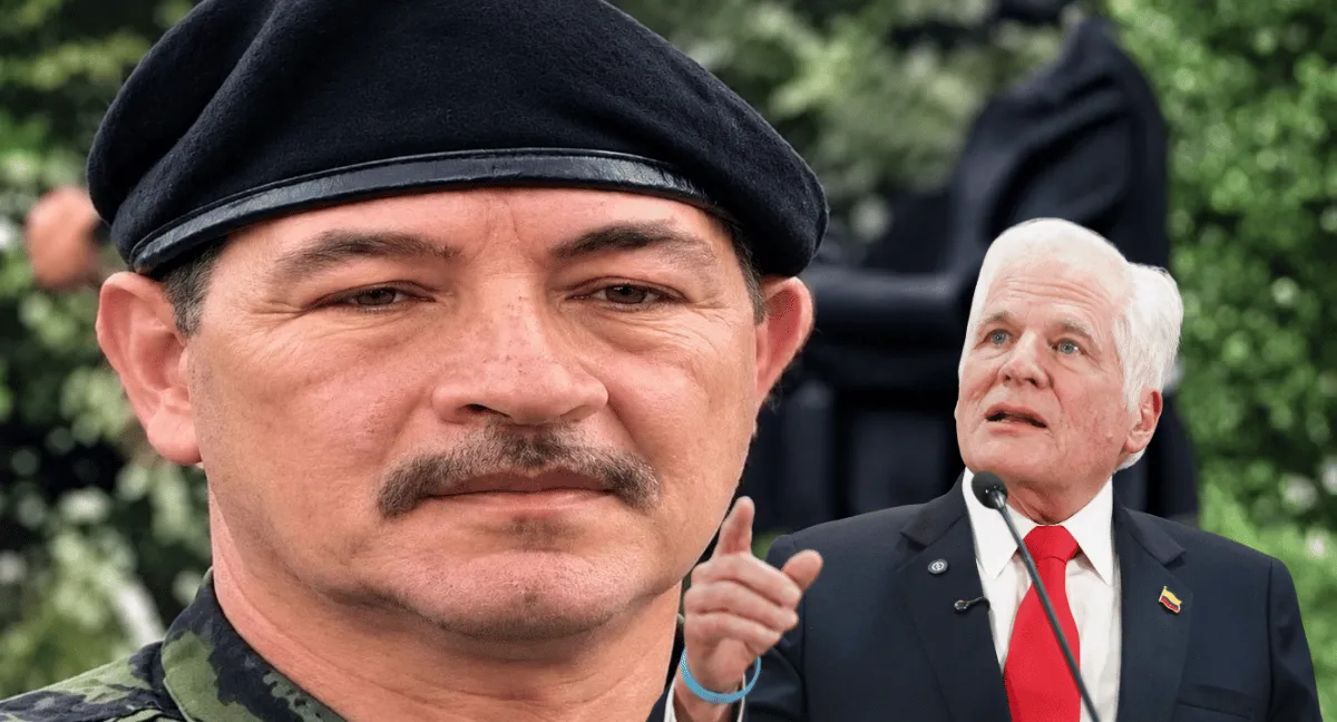 Miguel Uribe Londoño felicitó a De La Espriella por la muerte de alias Robinson. Miguel Uribe Londoño acusó a Petro de instigar el crimen de su hijo tras la muerte de alias Robinson