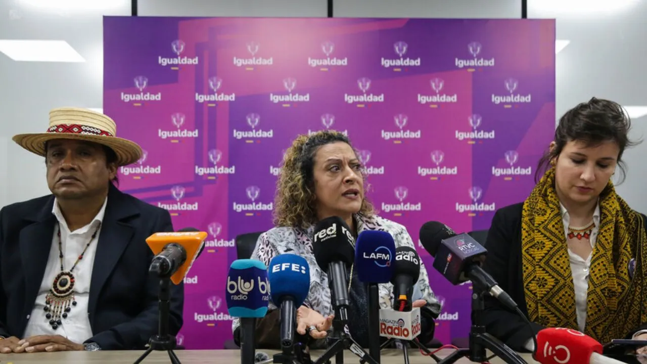 MinIgualdad Lucho Acosta, Jineth Bedoya y la viceministra Támara Ospina Así funcionará el fondo contra la violencia de género a periodistas