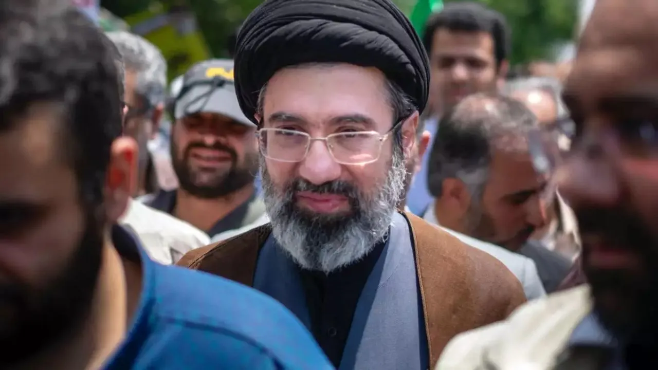 Mojtaba Jamenei Mojtaba Jamenei: heredero del poder absoluto en Irán e incógnita en nueva etapa en Medio Oriente