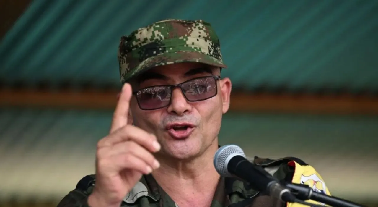 Mordisco Alias Iván Mordisco lanza amenazas al Gobierno tras bombardeos que dejaron 15 menores muertos