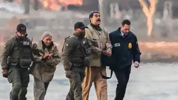 Nicolás Maduro, y su esposa, Cilia Flores, escoltados por agentes de la DEA. Soldado de EE. UU. que 'atrapó' a Nicolás Maduro y ganó millonaria apuesta, está en graves problemas