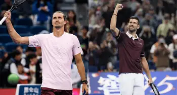 Novak Djokovic venció a Alexander Zverev en el Abierto de China, en Pekín. Djokovic le ganó a Zverev en Pekín y llegó a 32 victorias seguidas, una más que el récord de Nadal