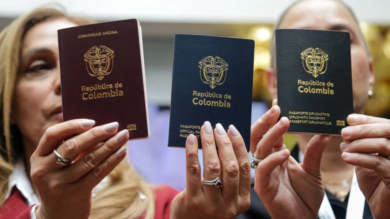 Nuevo modelo de pasaportes Consejo de Estado 'avala' los pasaportes de Gustavo Petro: ¿Por qué querían bloquearlos?