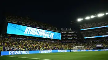 Pausa de hidratación Pausas de hidratación partieron la historia del fútbol: ¿ahora será un deporte de cuatro tiempos?
