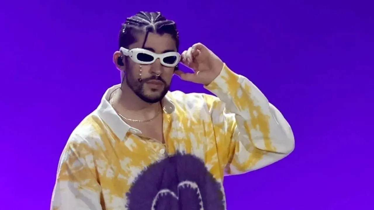 Petición supera 100.000 firmas para que Bad Bunny sea reemplazado Más de cien mil personas exigen que Bad Bunny sea reemplazado
