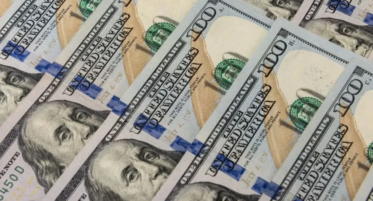 Precio del dólar hoy 25 de agosto en Colombia Precio del dólar hoy en Colombia: se alejó de los $ 3.000 con fuerte rebote este 25 de agosto