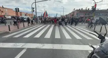 Protestas en Kennedy Trancón hoy en Bogotá: manifestantes bloquean vía en Kennedy y afectan rutas del SITP