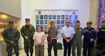 ¿Puede el presidente portar un arma? ¿Tiene permitido el presidente de Colombia portar un arma de fuego? Esto dice la ley