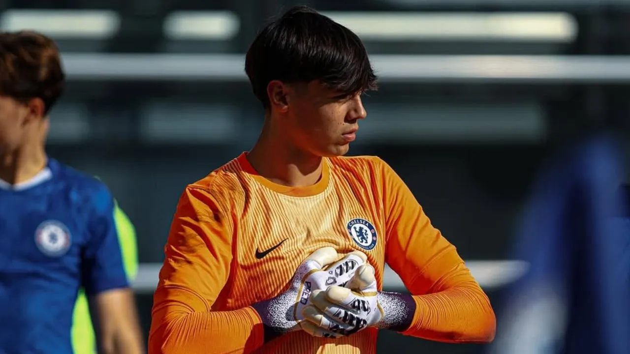 ¿Quién es Freddy Bernal, el juvenil colombo-británico que firmó con Chelsea? El juvenil colombiano que acaba de firmar con Chelsea y es promesa en el arco