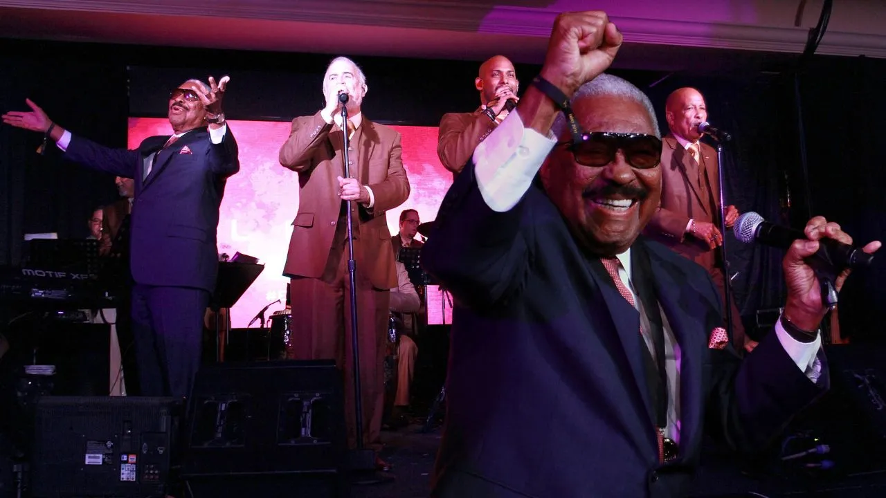 Rafael Ithier al mando de su agrupación El Gran Combo de Puerto Rico Rafael Ithier, el hombre de las patillas blancas, deja un legado insuperable con El Gran Combo de Puerto Rico