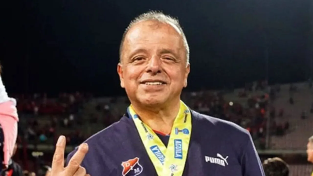 Raúl Giraldo Presidente del Medellín bajó la cabeza tras sus polémicas provocaciones y dejará su cargo