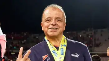 Raúl Giraldo Presidente del Medellín bajó la cabeza tras sus polémicas provocaciones y dejará su cargo