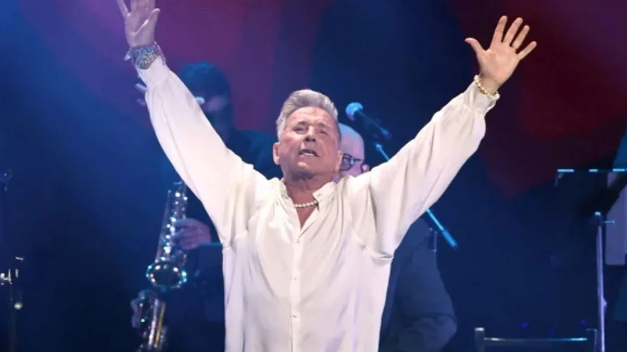 Ricardo Montaner estrena 'Para que seas feliz' Ricardo Montaner lanza 'Para que seas feliz' y adelanta su esperado álbum 'El último regreso'