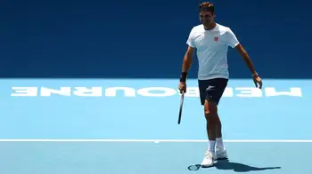 Roger Federer volvió a la cancha y el tenis se rindió otra vez. Federer volvió a sus 44 años: magia eterna en Melbourne ¿Puede retirarse una leyenda cuando sigue jugando así?