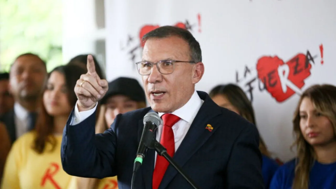 Roy Barreras anunció oficialmente su aspiración presidencial Roy Barreras lanza su aspiración presidencial con la bandera de 'seguridad total'