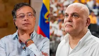 Salvatore Mancuso, a la izquierda, y Gustavo Petro, a la derecha. ¿Qué hay detrás de las mesas con exparamilitares que Petro mencionó al responder a Mancuso?