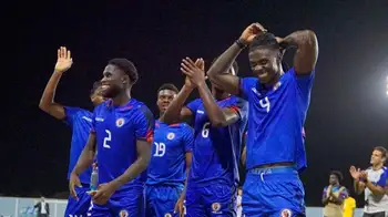Selección de Haití La FIFA rajó a la marca de ropa deportiva Saeta y la camiseta de Haití: ¿cuál es la prohibición?