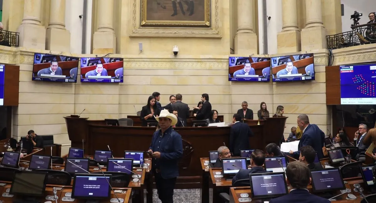 Senado niega objeciones a gobierno Gobierno perdió otro round en el Congreso: Senado rechazó sus objeciones a proyecto de ley
