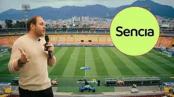 Sencia es la encargada de El Campín y estuvo preparando la gramilla para el partido ¿Quién está detrás de Sencia? La empresa responsable de la gramilla de El Campín