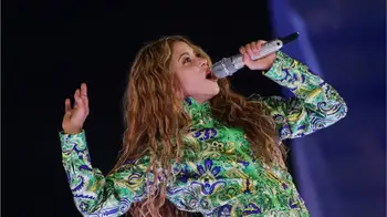 Shakira en Copacabana durante su megaconcierto gratuito en Río de Janeiro, Brasil. Copacabana vibró con Shakira: el megaconcierto gratuito que hizo historia en Brasil