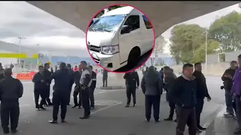 Sigue la tensión en el aeropuerto El Dorado de Bogotá por el paro de taxistas. Paro de taxistas en Bogotá: la razón que tiene en jaque a los viajeros del aeropuerto El Dorado