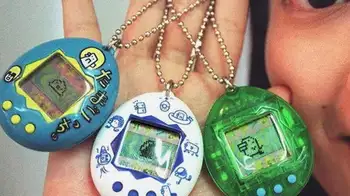 Tamagotchi, 30 años de una mascota que nunca murió. Tamagotchi cumple 30 años: el juguete de 100 millones en ventas que regresa a Tokio