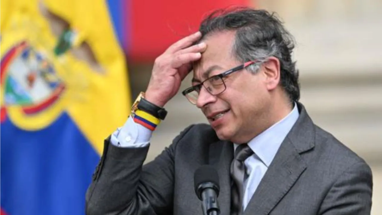 Viaje de Gustavo Petro a Manta en 2025 vuelve al foco. Lo que revela la prensa de Ecuador sobre las 72 horas bajo reserva de Gustavo Petro en Manta