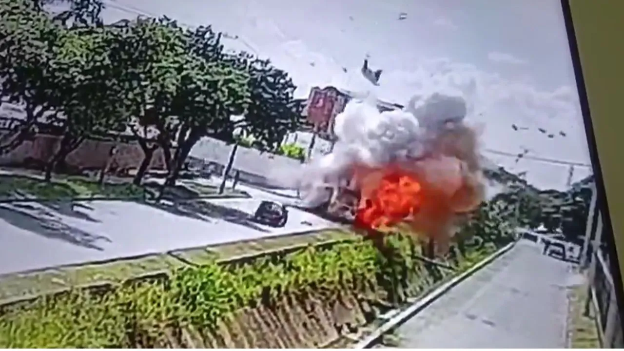 Video explosión Video | Momento exacto de la explosión cerca del batallón Pichincha, en Cali
