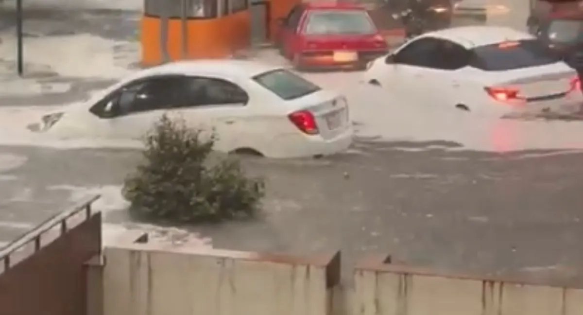 Videos | Tragedia en Quito causa una impresionante granizada hoy 22 de octubre Videos | Espeluznante granizada en Quito hoy 22 de octubre: ¿se cayó el cielo?