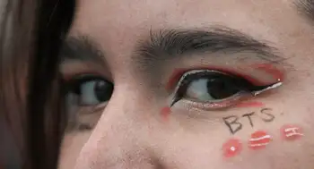 Violencia simbólica, el término usado para las burlas a las fans de BTS en Bogotá. ¿Qué es la violencia simbólica? El término que apareció por las burlas a las ARMY de BTS en Bogotá